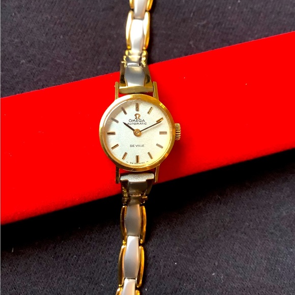 ULTRA CUTE OMEGA AUTOMATIC watch 🔥🔥🔥 - Picture 1 of 11